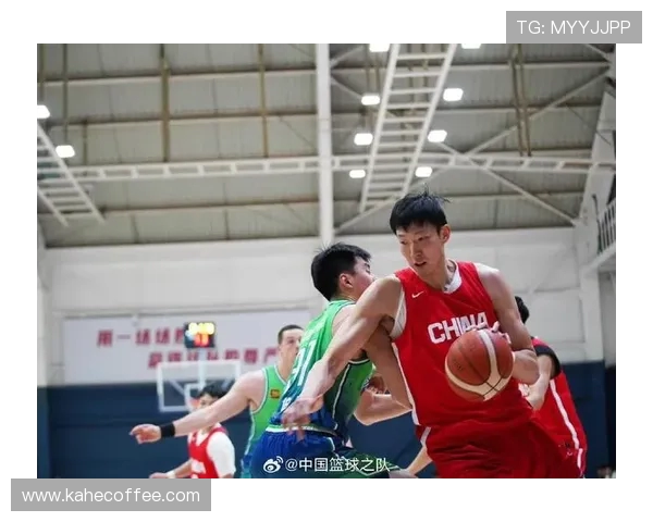 周琦在国际赛场的崛起与挑战：从青涩球员到中国篮球的希望之星